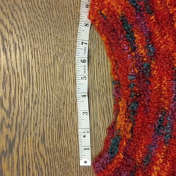 Ladies Shoulder Shrug Handmade - Picture 3 of 5